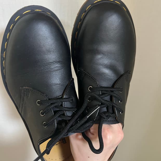 닥터마틴 1461 (3홀) 스무스 레더 블랙 