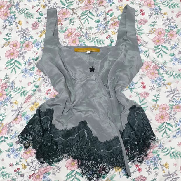 유럽빈티지)오네갸루st 새틴 레이스 스타 나나깔 로맨틱 랩슬리브리스