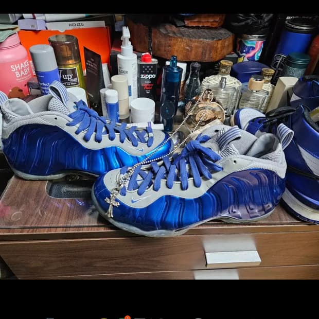 나이키 폼포짓 로얄 블루 게임로얄 스포츠 290 소장품 팝니다 