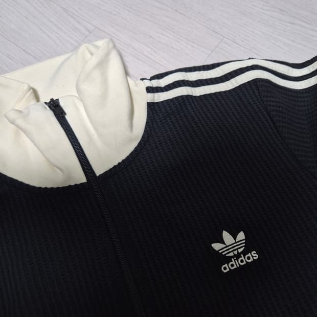 아디다스 와플져지 