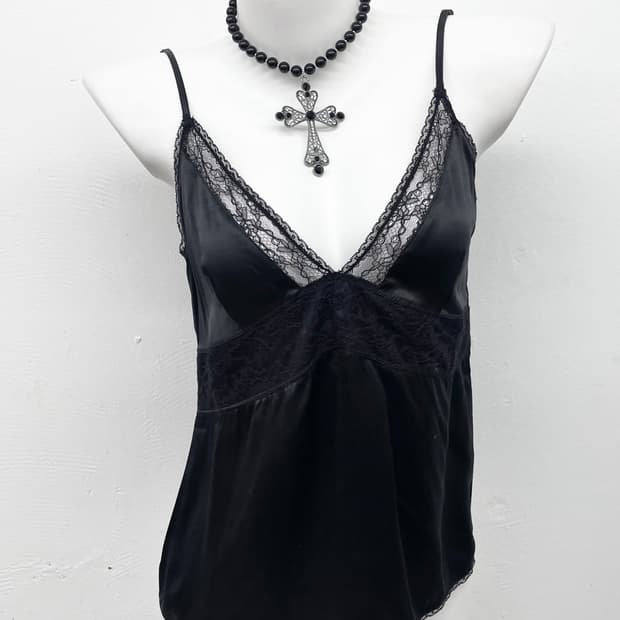 쟈딕앤볼테르 블랙 새틴 레이스 슬립