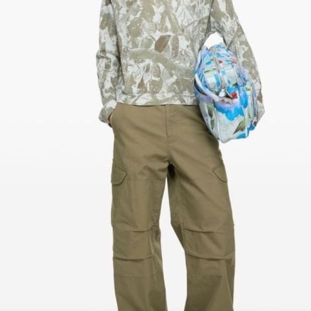 아크네 스튜디오 라벨패치 카고팬츠