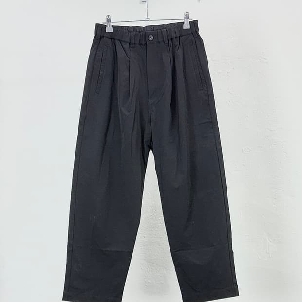 나나미카 벤타 블랙 크리드 폴리 바디 크롭 팬츠