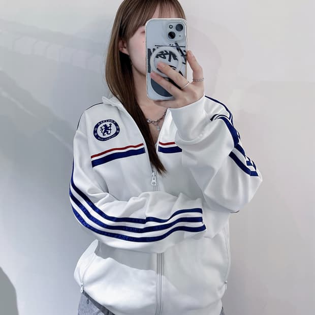 아디다스 스몰로고 첼시 화이트 트랙탑