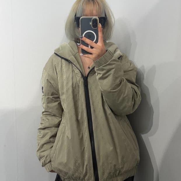 L 무스너클 리버시블 보든 모노그램 버니 자켓 세이지