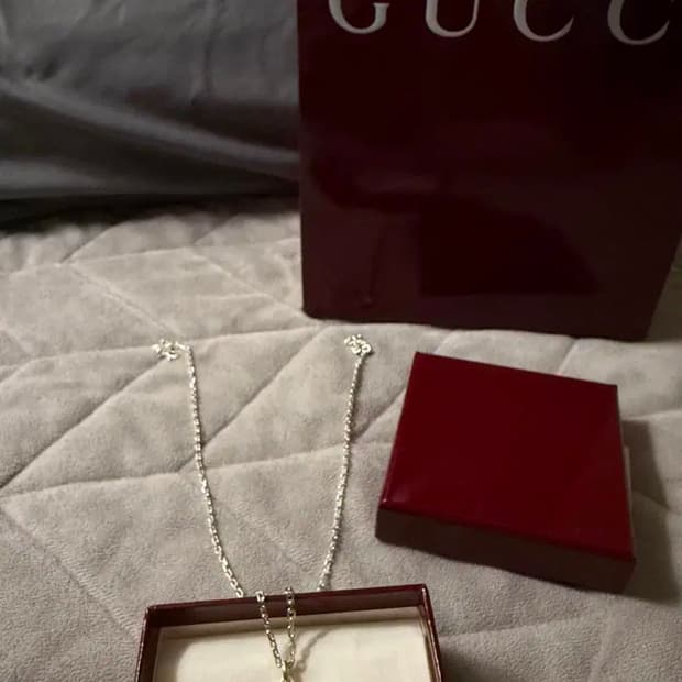 구찌 목걸이