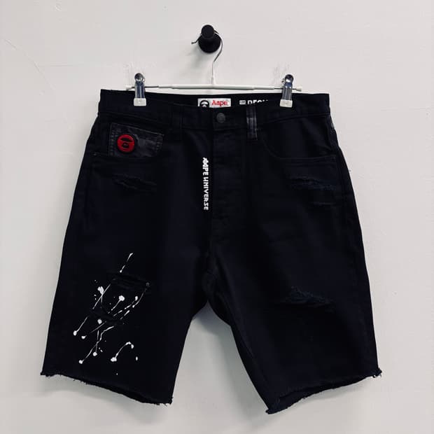Aape by BAPE 블랙 반바지 페인트 디테일
