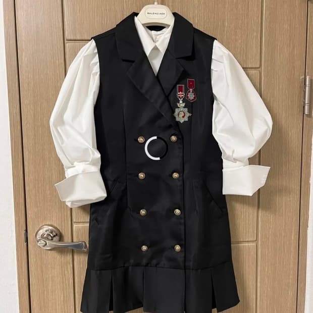 lyn around 와펜 더블 베스트 원피스 