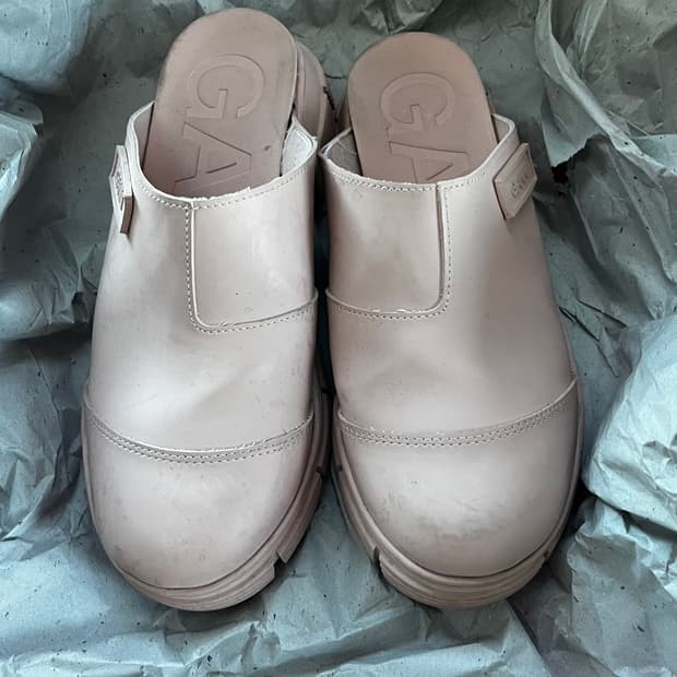 Ganni rubber mule 