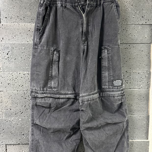 GU x 언더커버 데님 컨버터블 와이드 카고 팬츠 다크 그레이