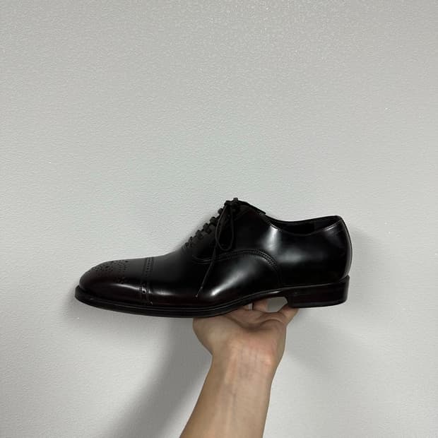 돌체앤가바나 레더 더비