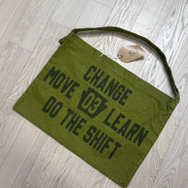 컬렉트피시스 CML 메신저 백 올리브 그린