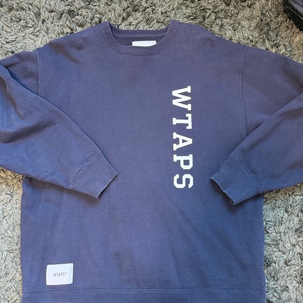 더블탭스 맨투맨 03