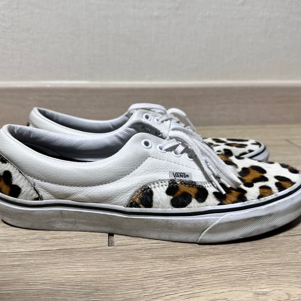 반스 에라 레오파드 송치 스니커즈 (285)