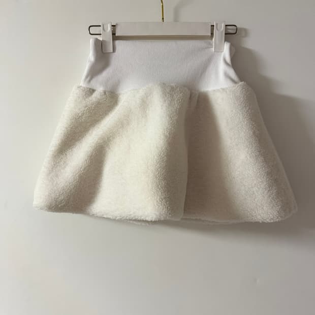 새상품 여자 퍼 스커트