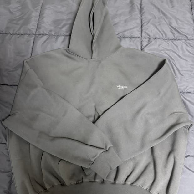 언더마이카 무.10 안티 Fxxking 로고 오버사이즈 후드티 올리브