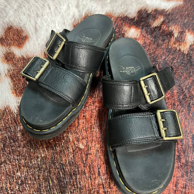 Dr. Martens 닥터마틴 마일즈 2 블랙 샌들 42(270)