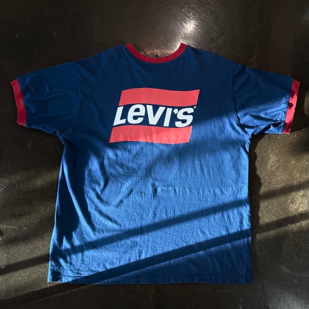 Levi’s Logo Ringer Tee