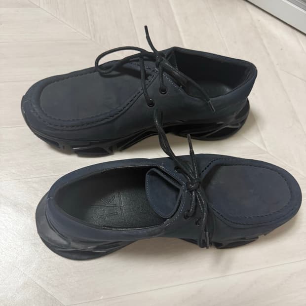 타케오 키쿠치 스니커즈