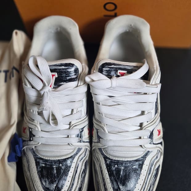 [정품] 루이비통 그래프티 트레이너 스니커즈 풀구성