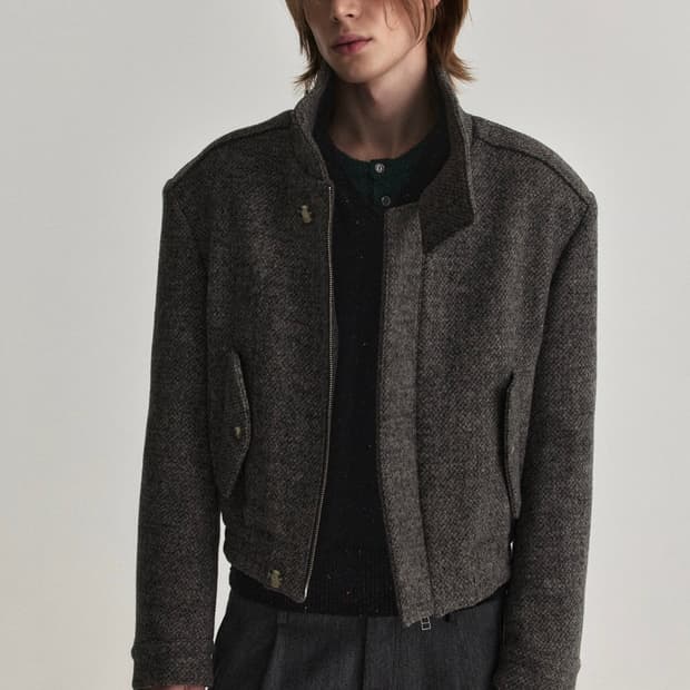 waviness high neck collar jacket