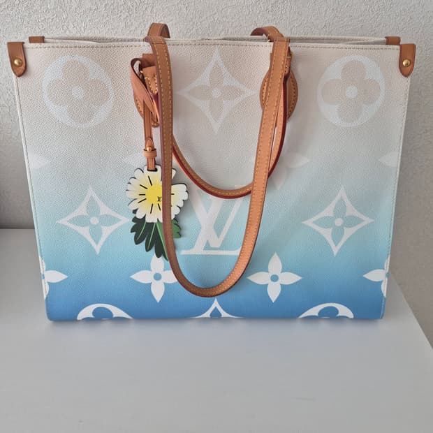 루이비통 바이 더 풀 온더고GM 블루 한정판