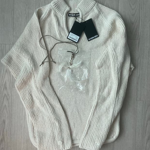 새제품 HYEIN SEO Oversized knit ivory 1/2