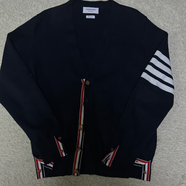 [2] 톰브라운 밀라노스티치 금장 가디건