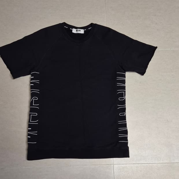 MSGM 블랙 사이드 로고 쭈리 반팔 티셔츠