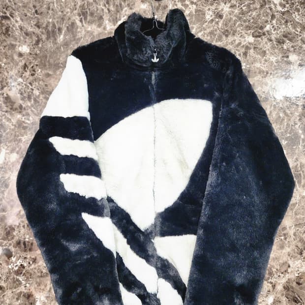 아디다스 털 집업. 