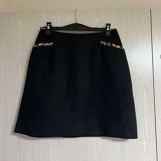 호피포인트 미니 스커트