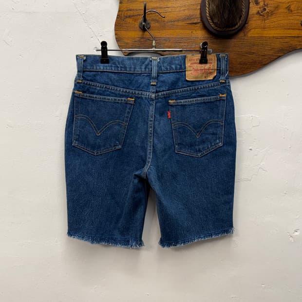 90s Levi’s 505 Denim Shorts