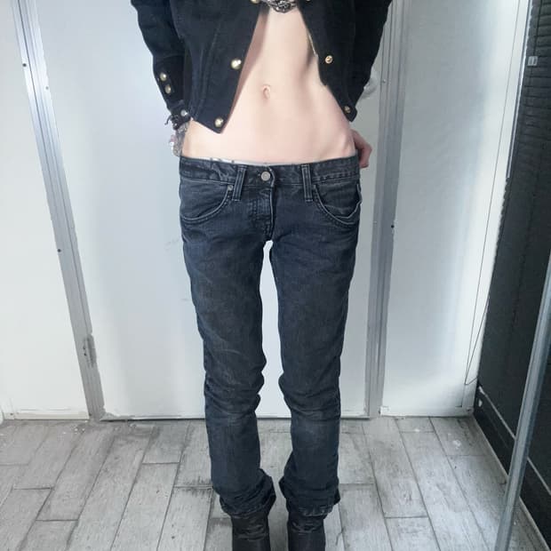 washed skinny jeans
