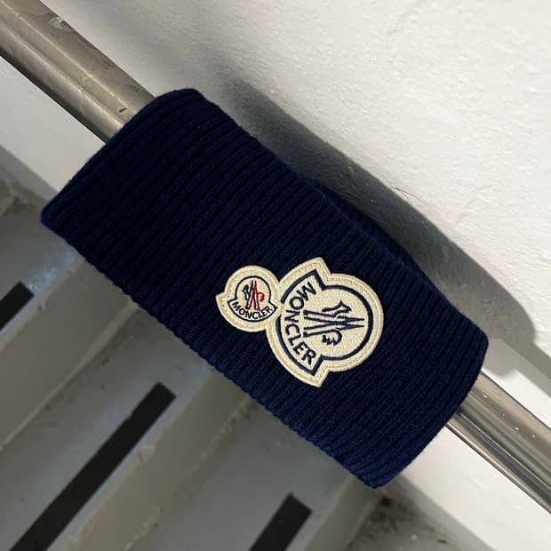 몽클레르 더블로고 패치 캐시미어 비니