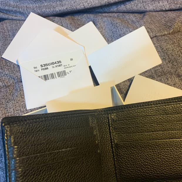 마르지엘라 포스티치 반지갑 풀 셋 팝니다.