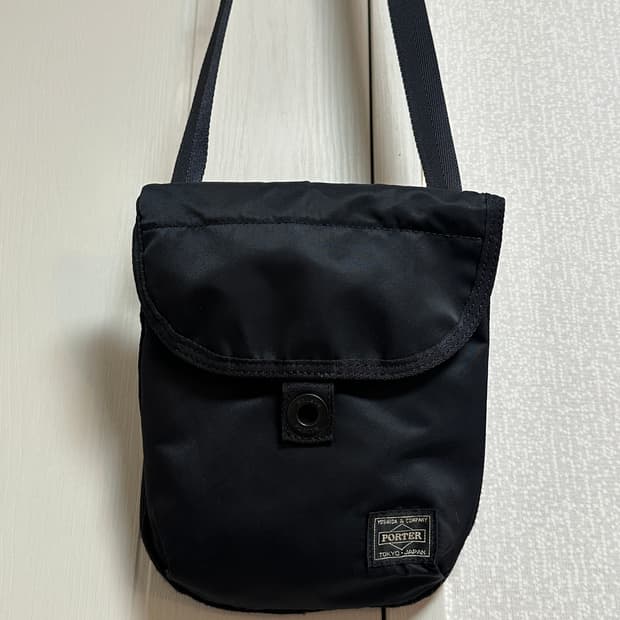 요시다포터 프레임 숄더백 블랙