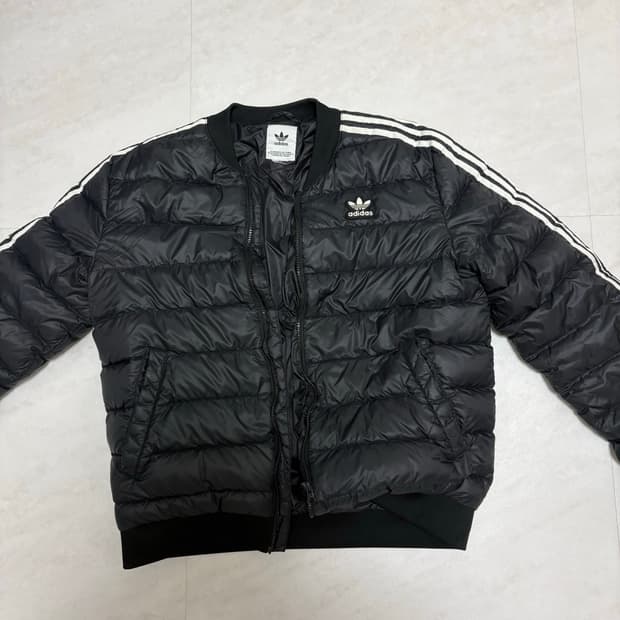 아디다스 바람막이