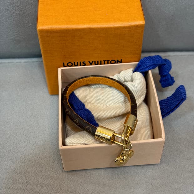 루이비통 모노그램 비비엔 팔찌 