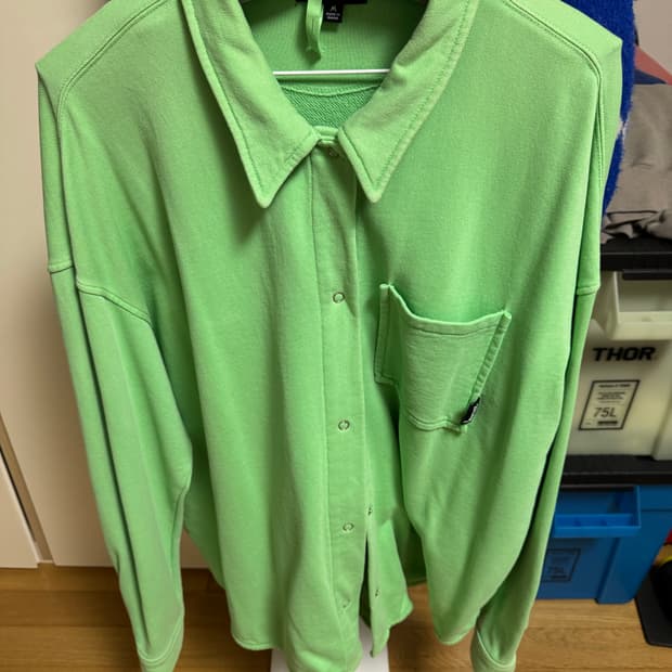 스투시 그린 셔츠 자켓 미친 가격에 판매합니다!!!!!!!!!