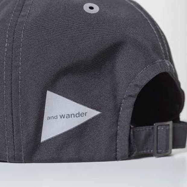 and wander PE/CO cap Black