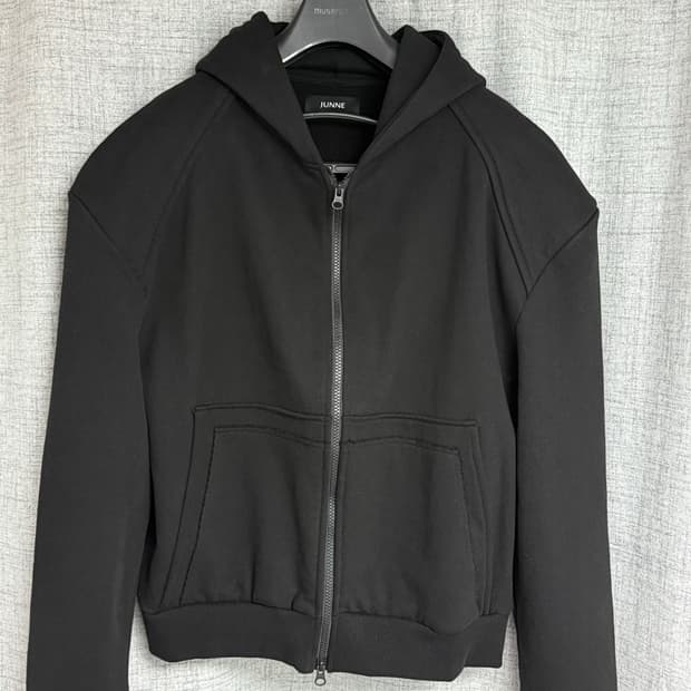 준느 T11 후드집업 블랙