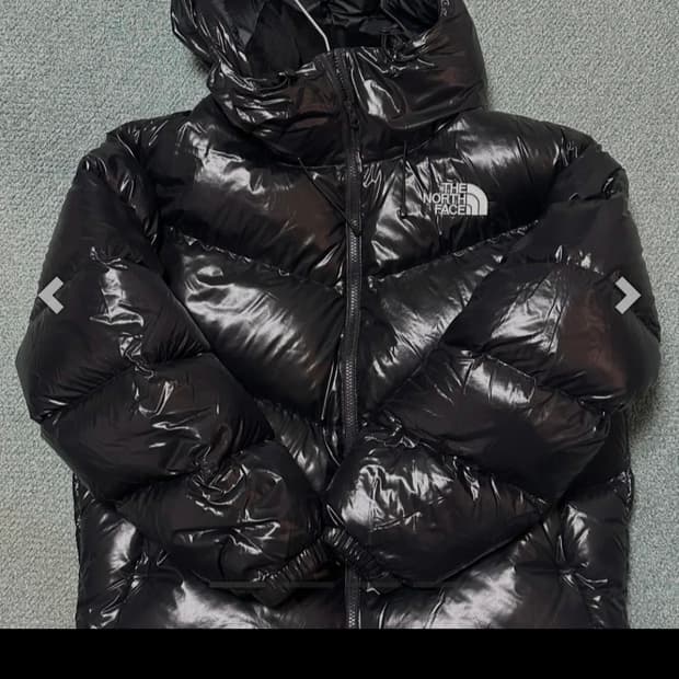 노스페이스 유광 패딩 