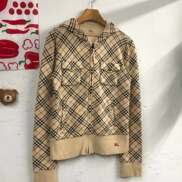 버버리 체크 후드집업