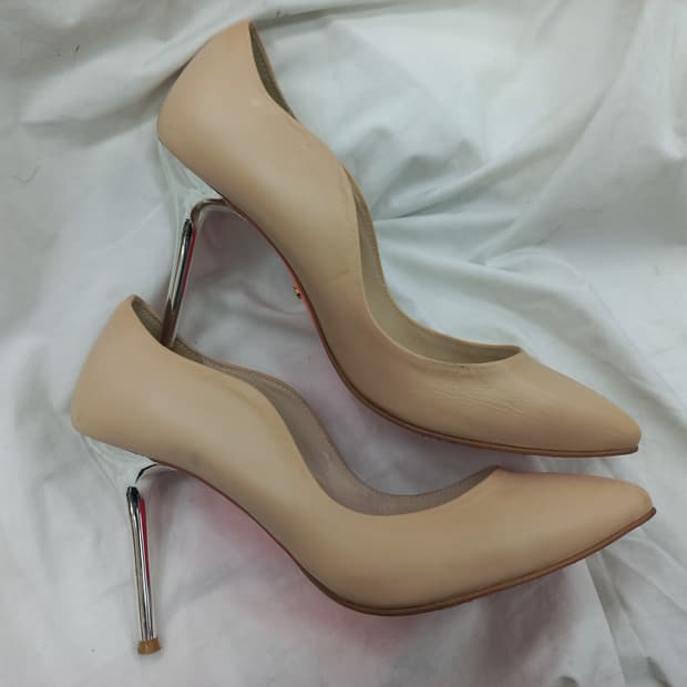 슈콤마보니 스틸레토 펌프스 245~ 250mm 베이지