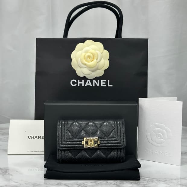 [정품] 샤넬 보이 플랩 금장 똑딱이 카드지갑 29번대