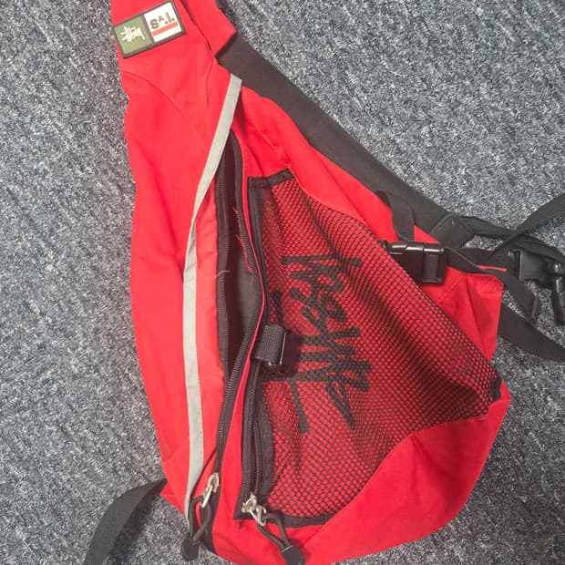 스투시 슬링백 레드