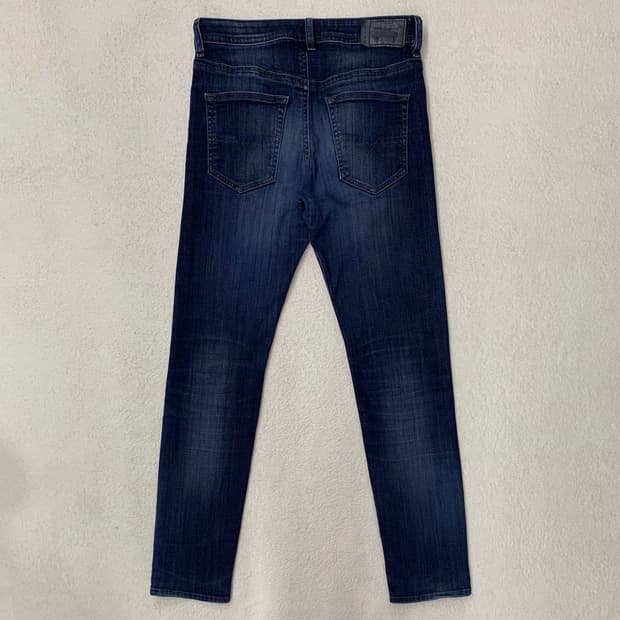 [29,31] 디젤 BUSTER 슬림 스트레이트핏 데님팬츠