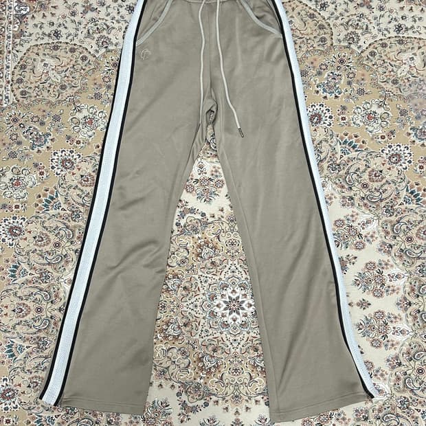 더오픈프로덕트 테이프드 저지 트랙팬츠 베이지1