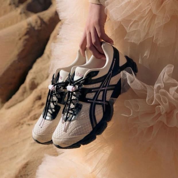 아식스 x 피네스 젤 큐물러스 16 데저트 로즈 245