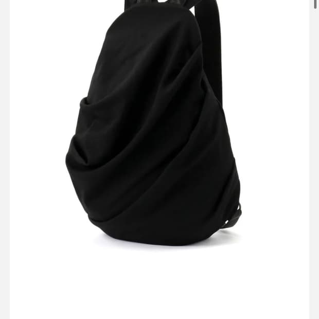 요지야마모토 백팩 구합니다